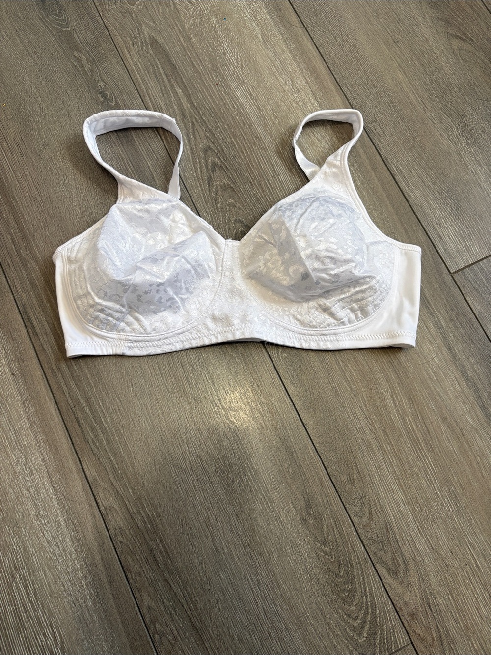 Playtex White Lace Full-Cup Support Bra